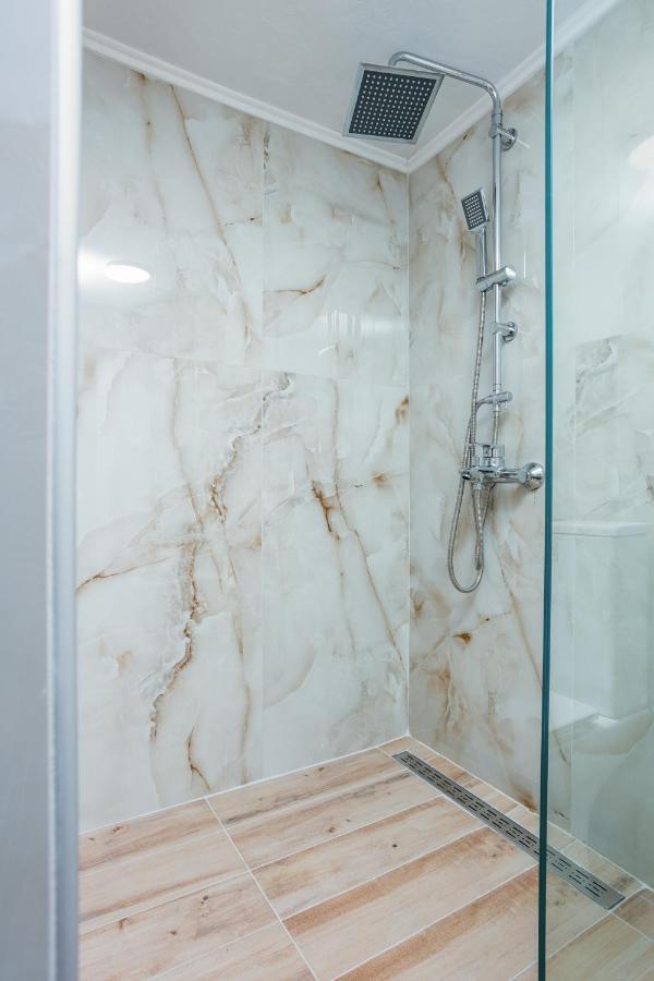 סלוניקי Luxury Downtown Apartment Z1 מראה חיצוני תמונה